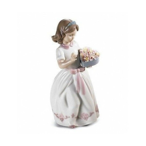 Lladrò PER UNA PERSONA SPECIALE For A Special Someone Girl Figurine